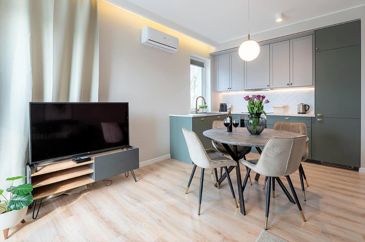 River View - Widok Na Wode, Parking W Hali, Winda, 3Pok I 5 Lozek, Klima, Netflix I Max, Centrum ايوافا المظهر الخارجي الصورة